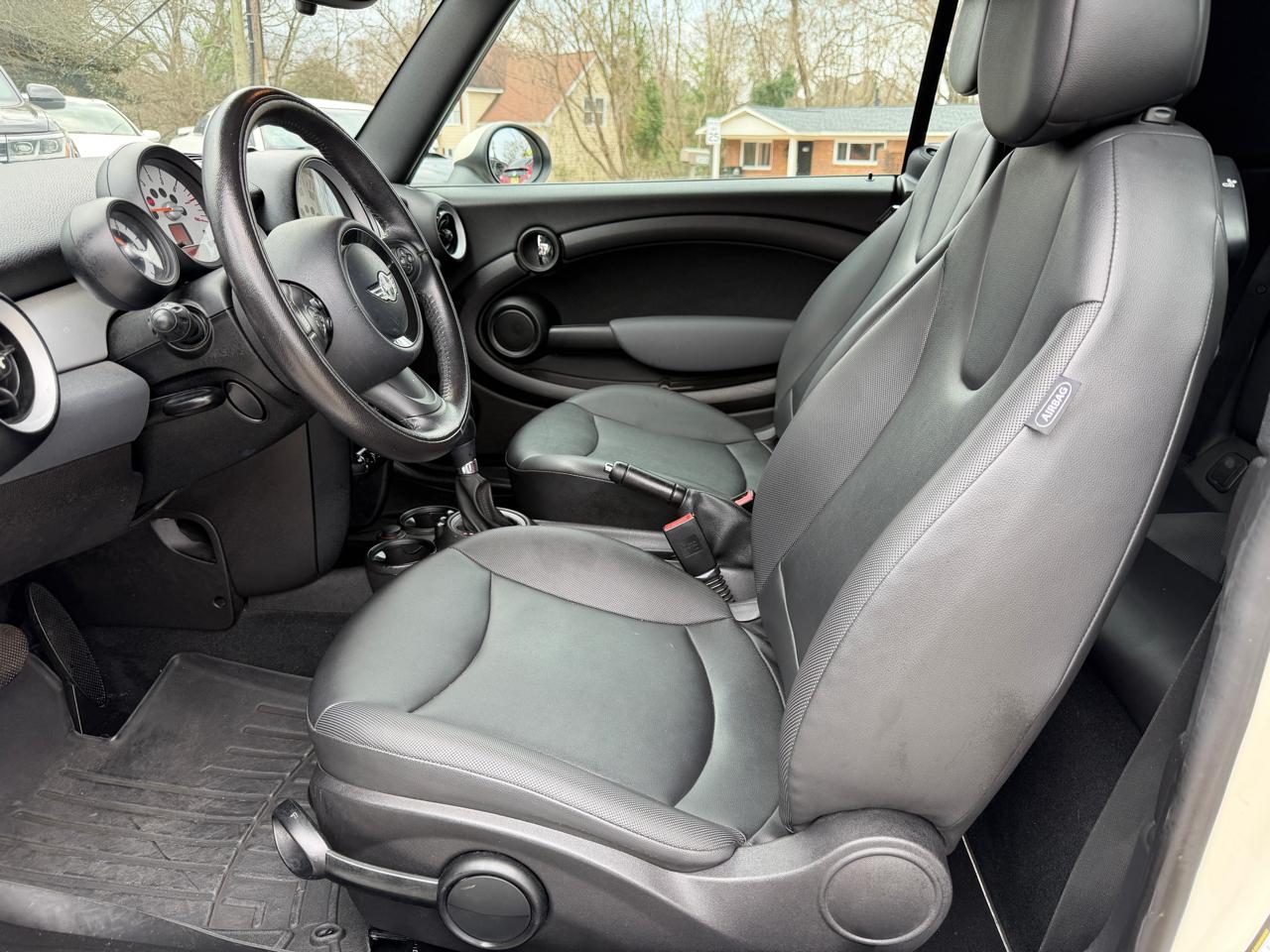 MINI Cooper Convertible 2012