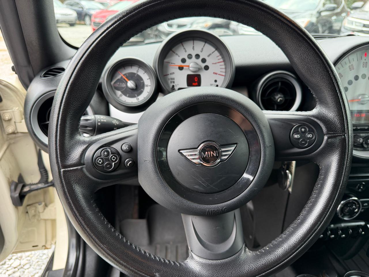 MINI Cooper Convertible 2012