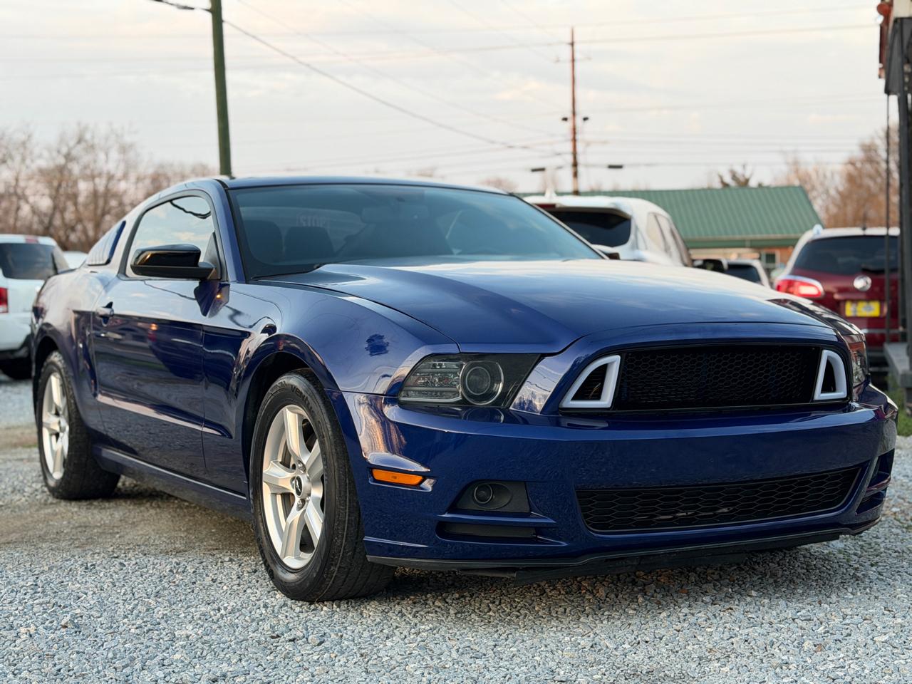 Ford Mustang V6 Coupe 2014