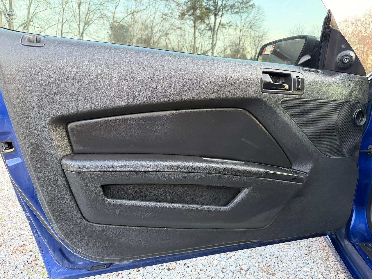 Ford Mustang V6 Coupe 2014