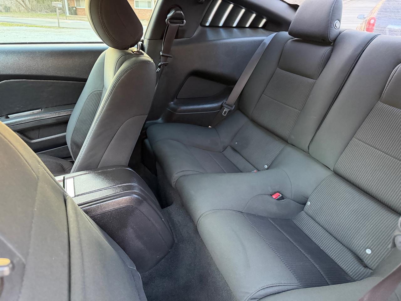 Ford Mustang V6 Coupe 2014