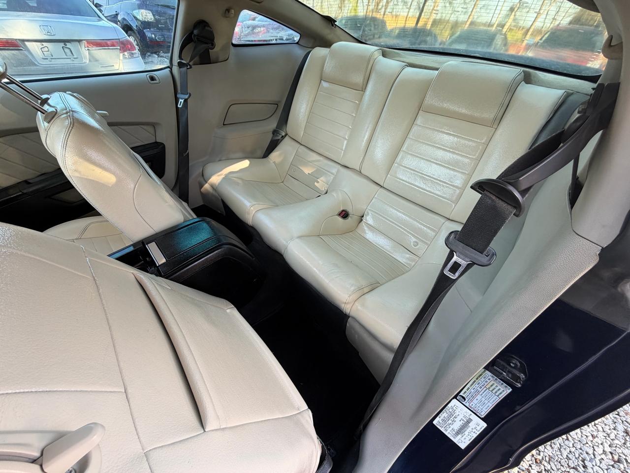 Ford Mustang V6 Coupe 2010