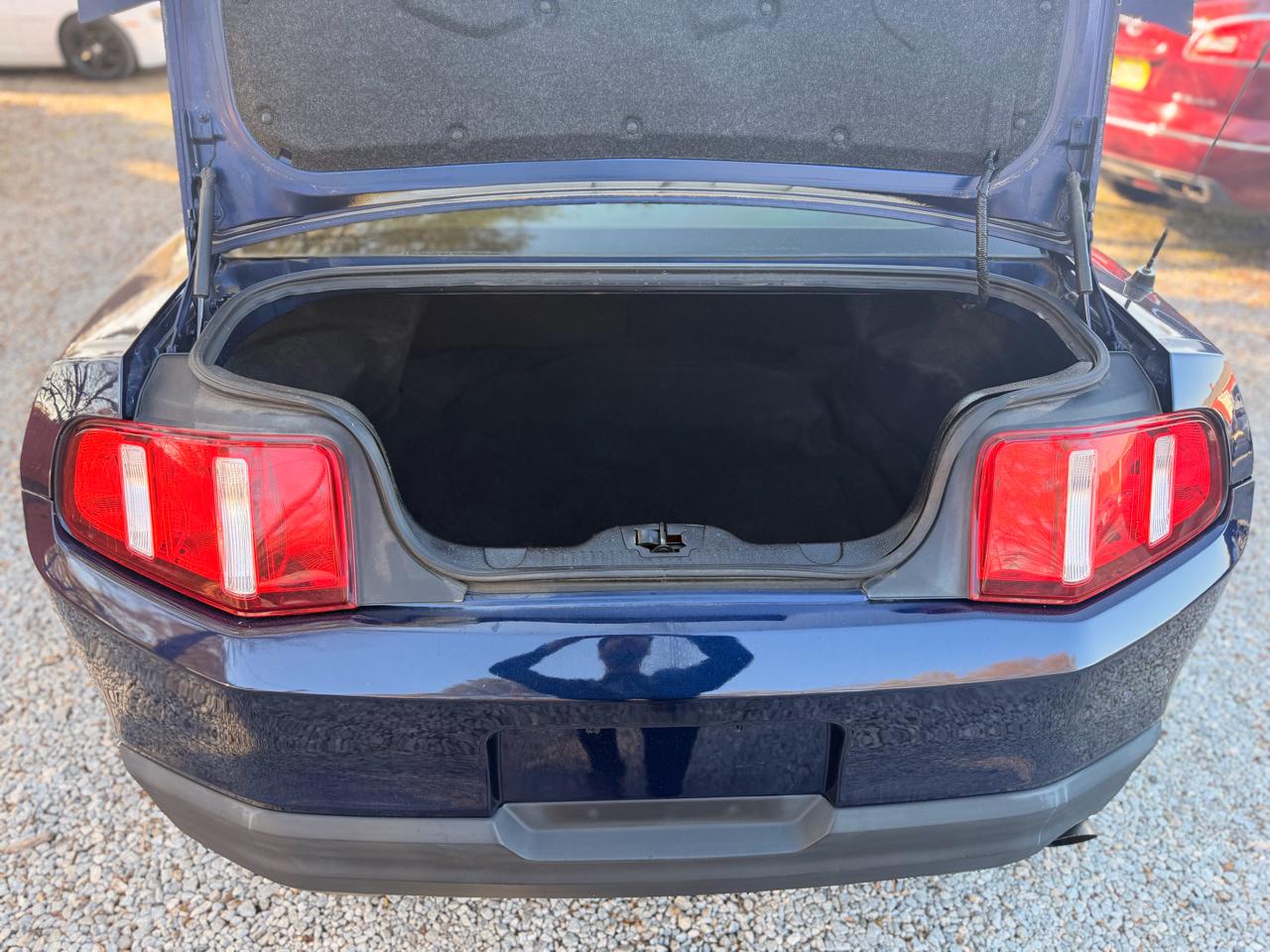 Ford Mustang V6 Coupe 2010