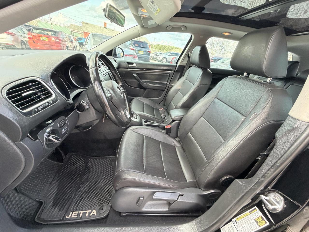 Volkswagen Jetta SportWagen 2.0L TDI 2013