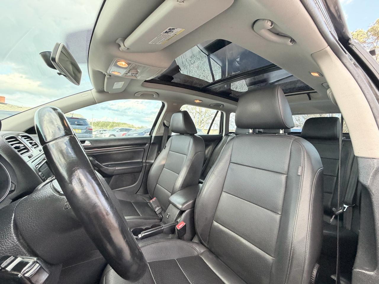 Volkswagen Jetta SportWagen 2.0L TDI 2013