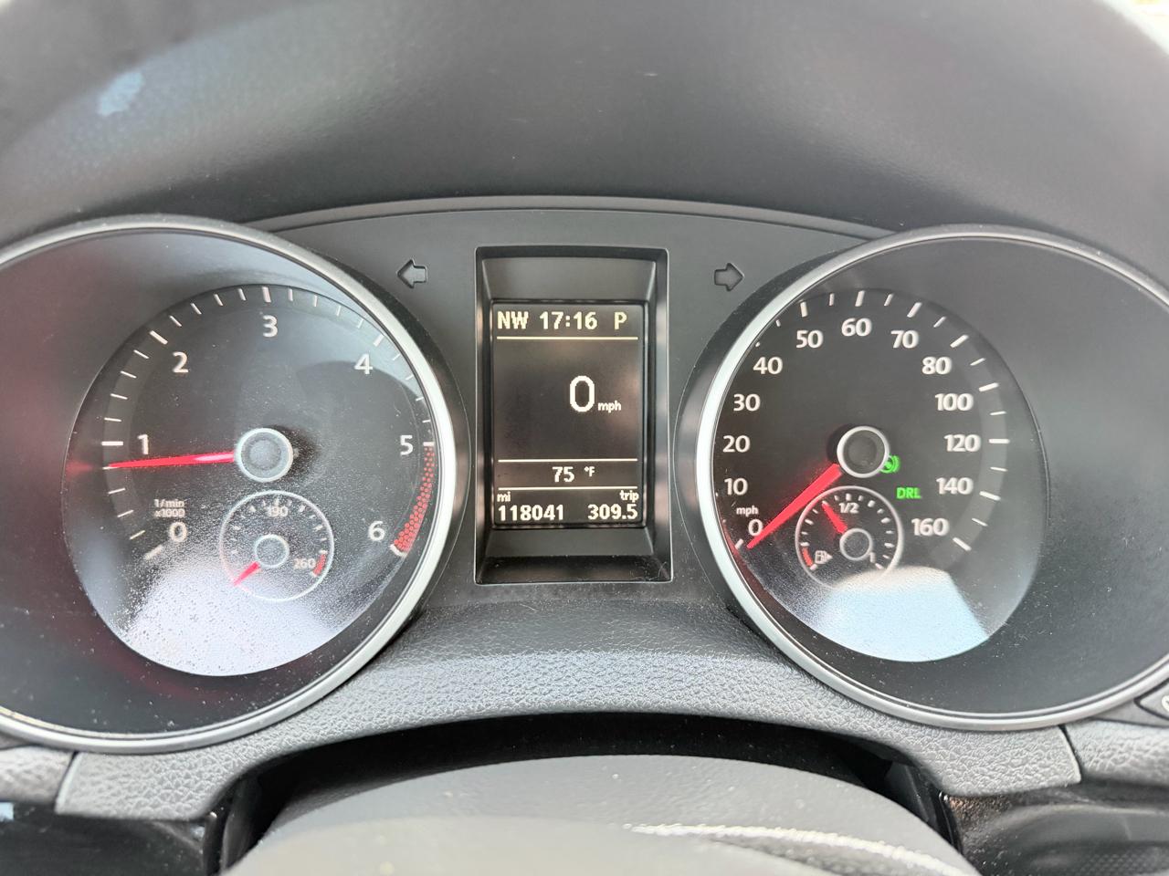 Volkswagen Jetta SportWagen 2.0L TDI 2013