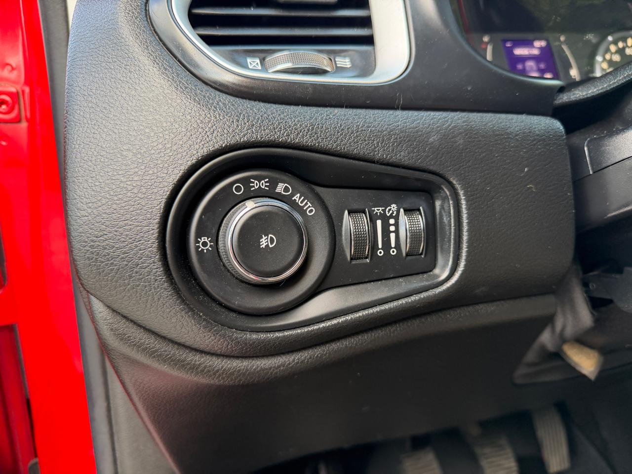 Jeep Renegade Latitude FWD 2015