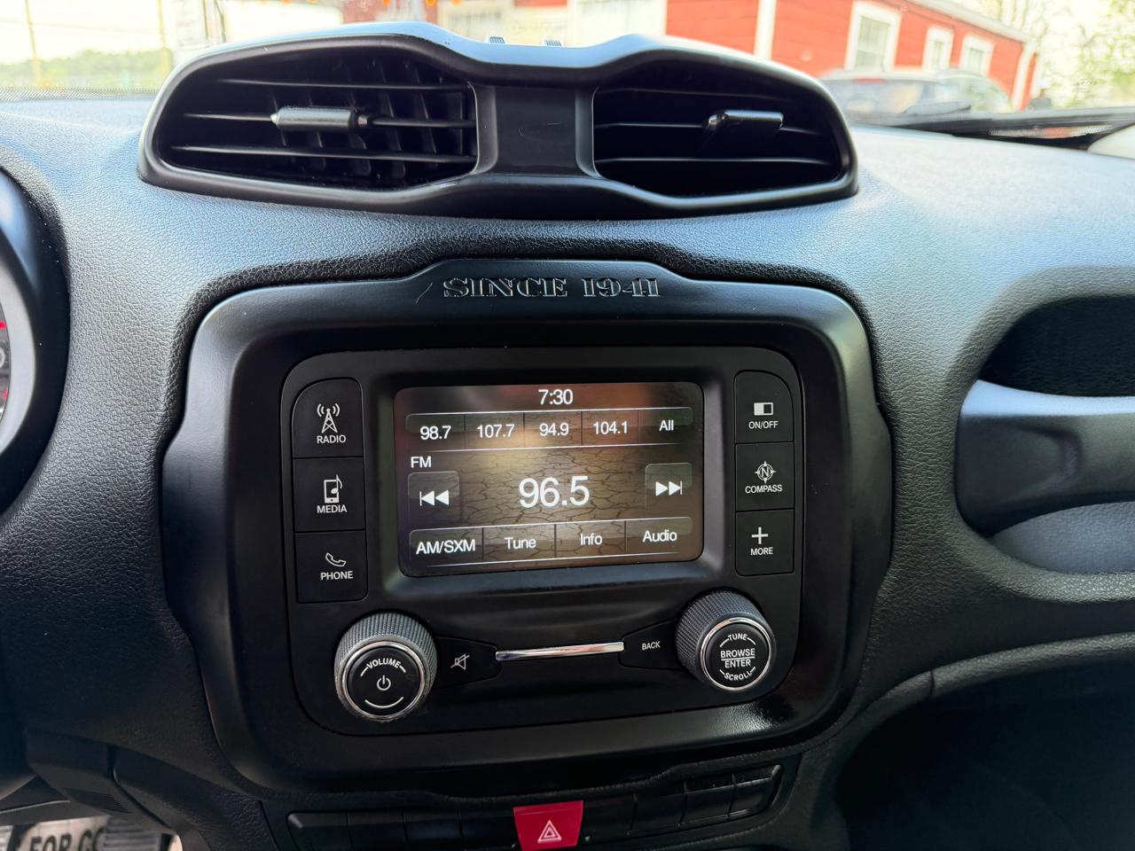 Jeep Renegade Latitude FWD 2015