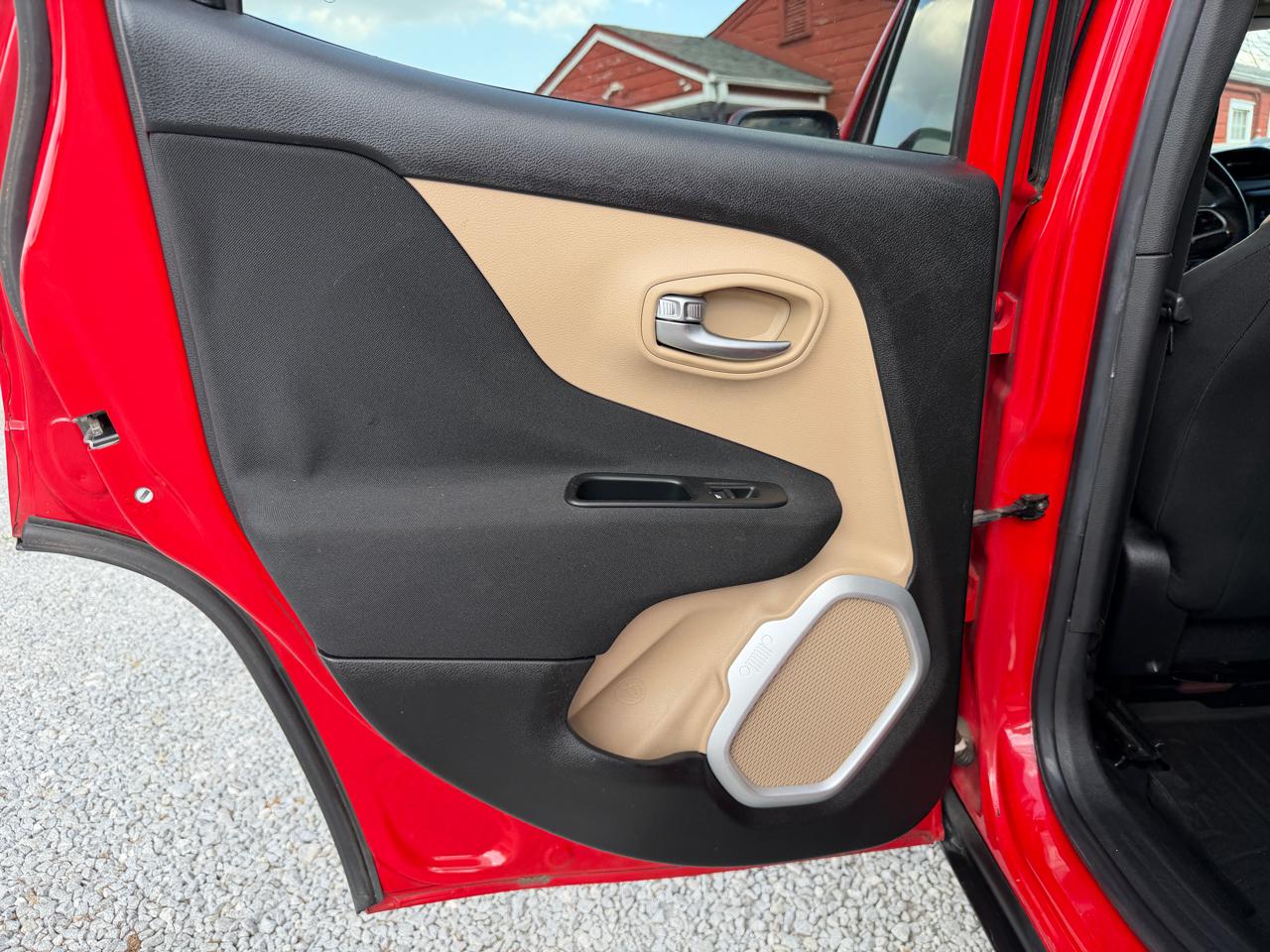 Jeep Renegade Latitude FWD 2015