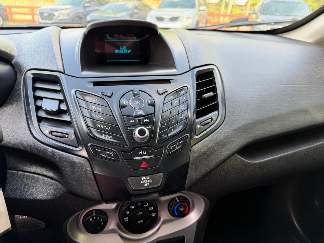 Ford Fiesta SE Sedan 2017