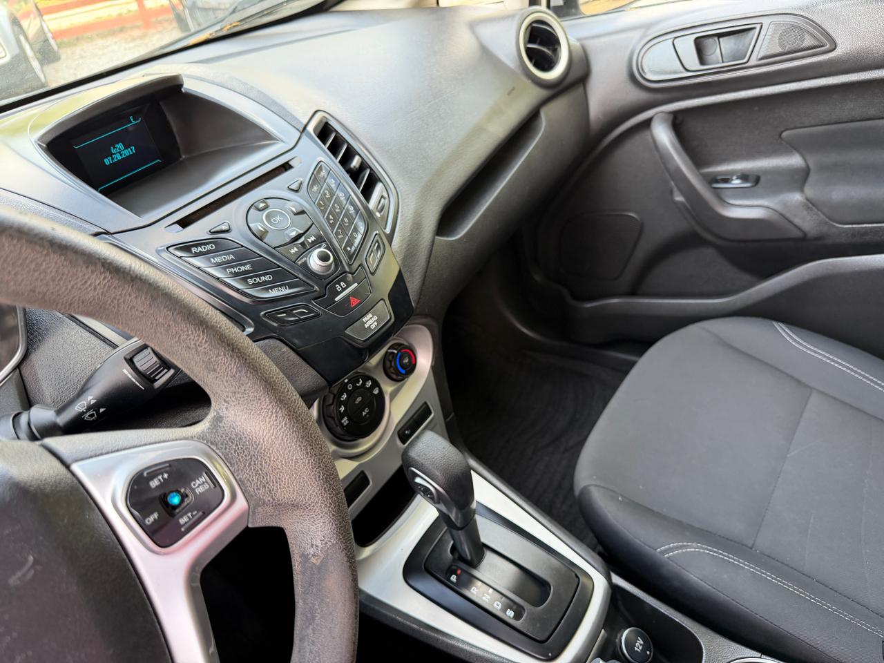 Ford Fiesta SE Sedan 2017