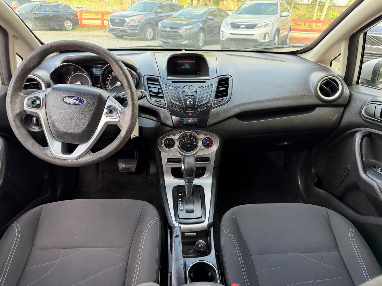 Ford Fiesta SE Sedan 2017