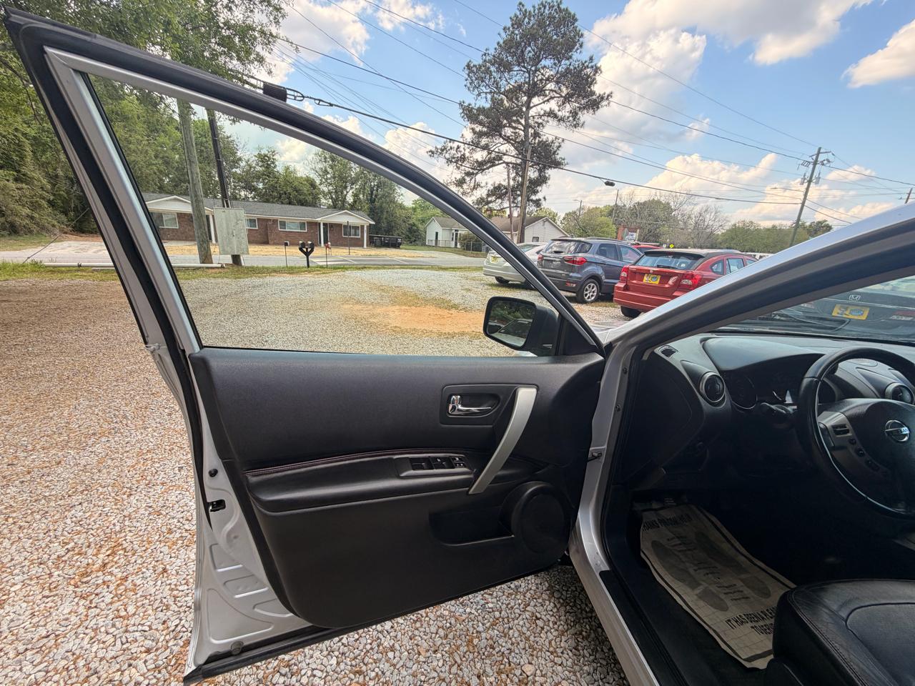 Nissan Rogue S AWD 2012