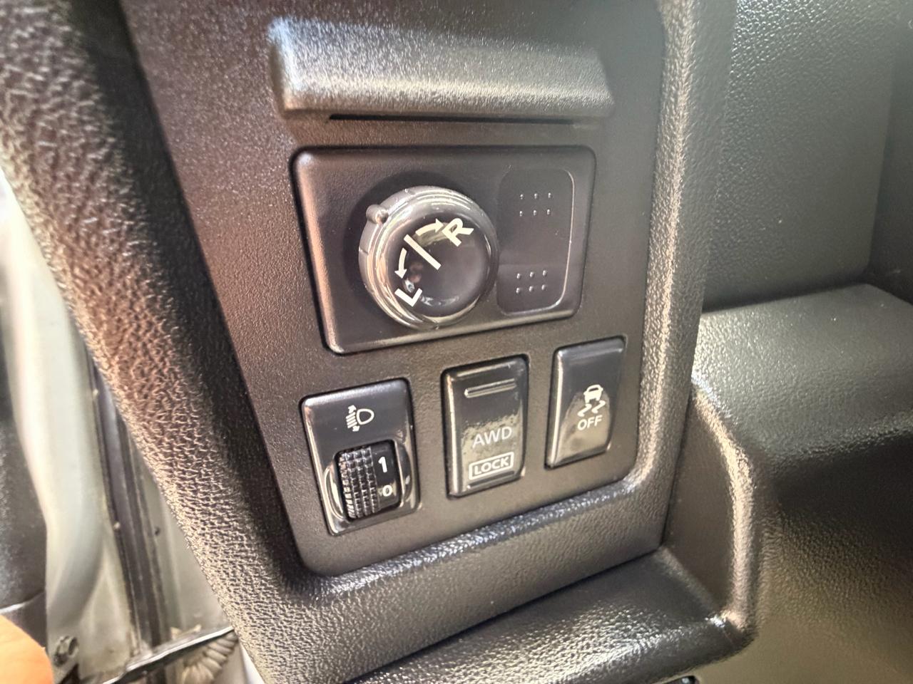 Nissan Rogue S AWD 2012