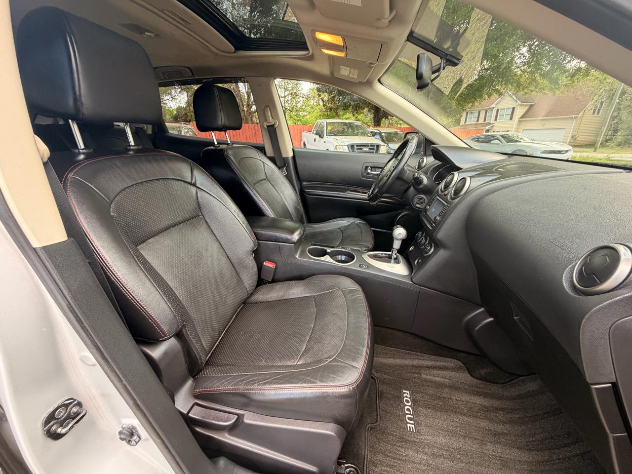 Nissan Rogue S AWD 2012