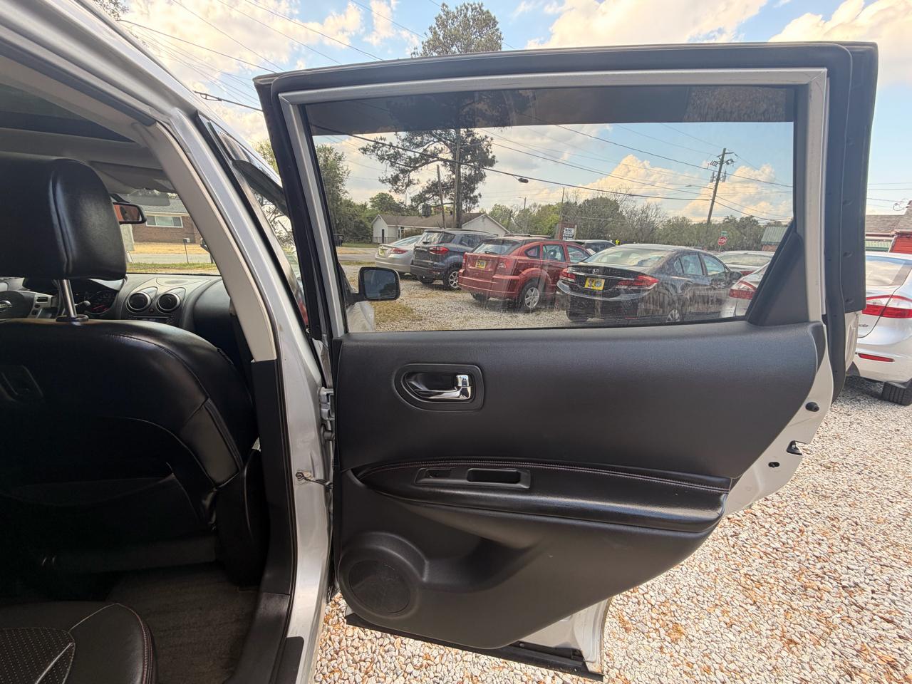 Nissan Rogue S AWD 2012