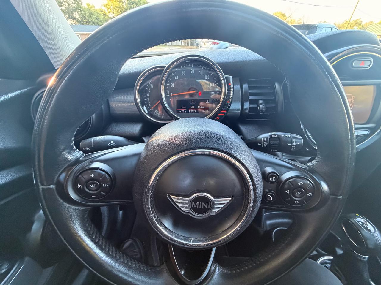 MINI Cooper Base 2015