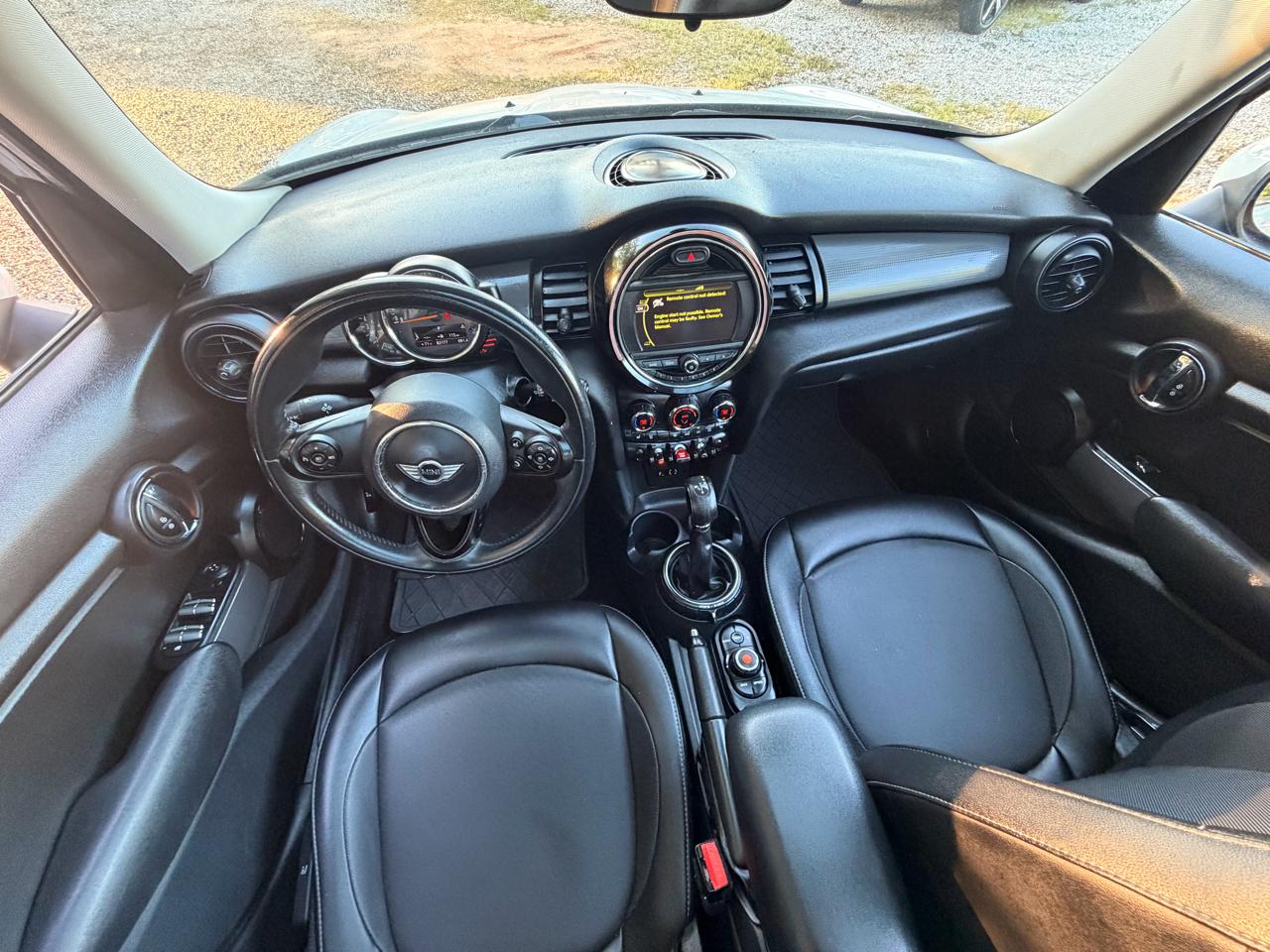 MINI Cooper Base 2015