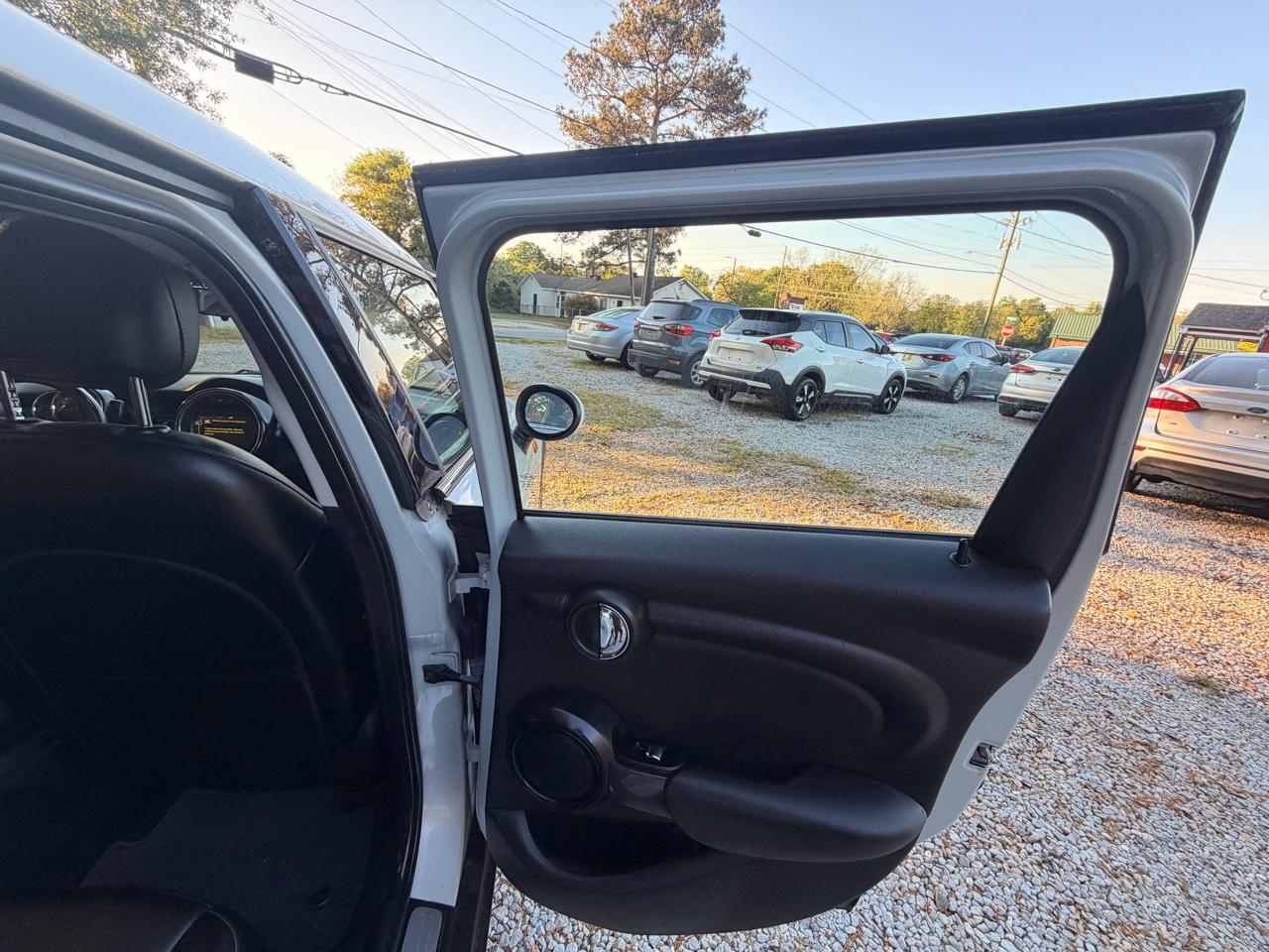 MINI Cooper Base 2015