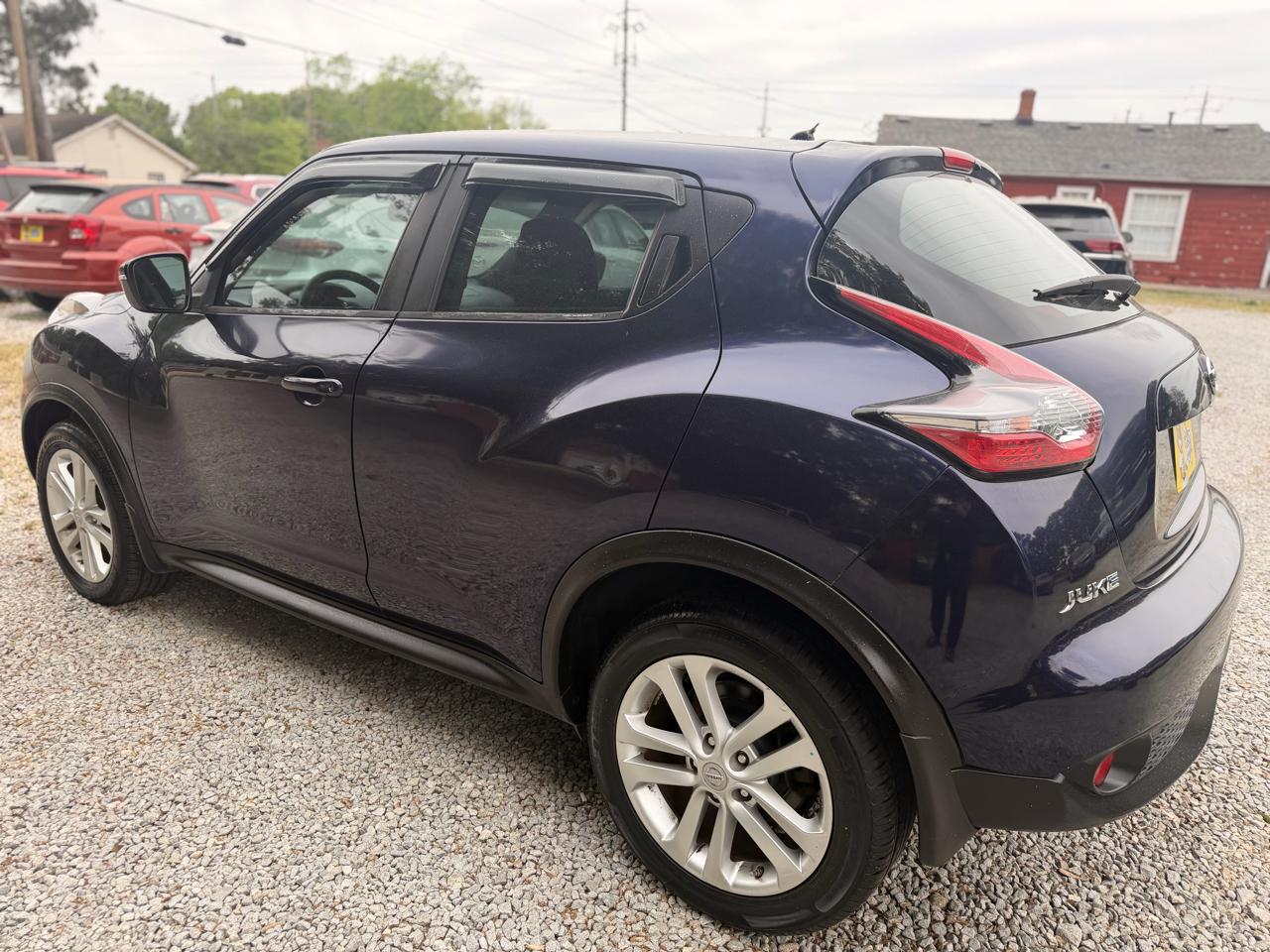 Nissan Juke S FWD 2015