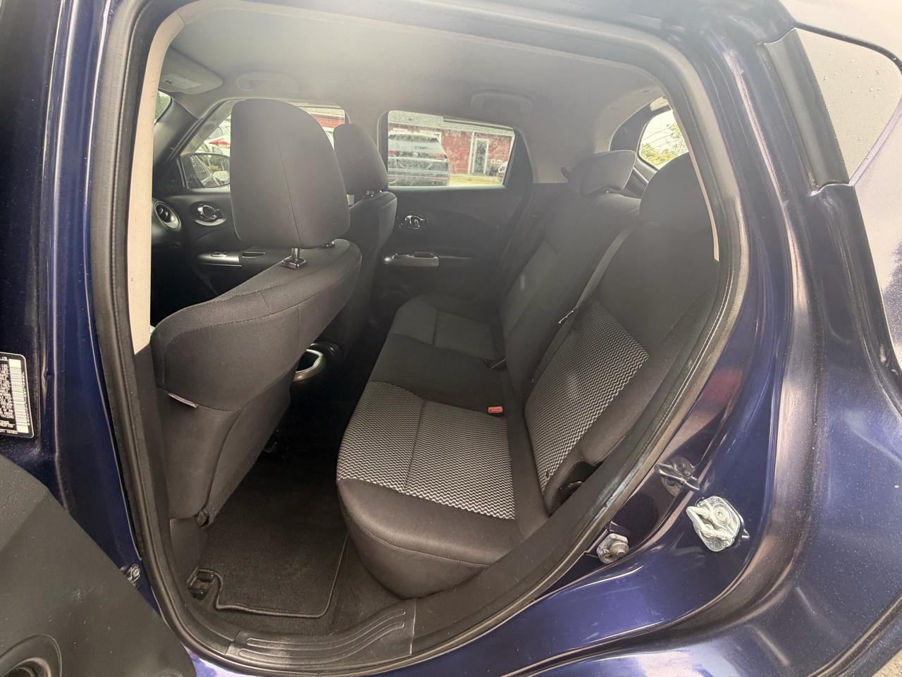 Nissan Juke S FWD 2015