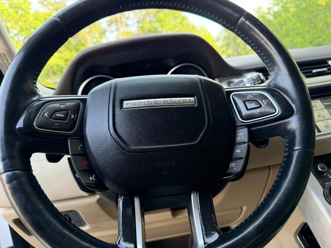 Land Rover Range Rover Evoque Pure Plus 5-Door 2015