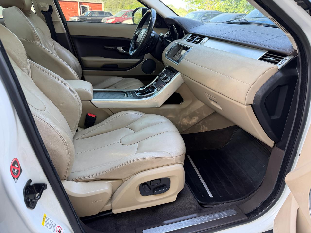 Land Rover Range Rover Evoque Pure Plus 5-Door 2015