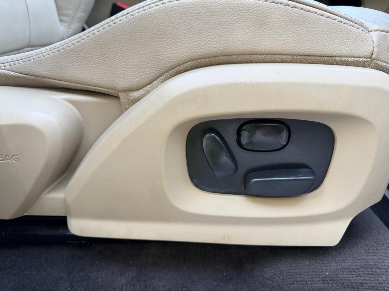 Land Rover Range Rover Evoque Pure Plus 5-Door 2015