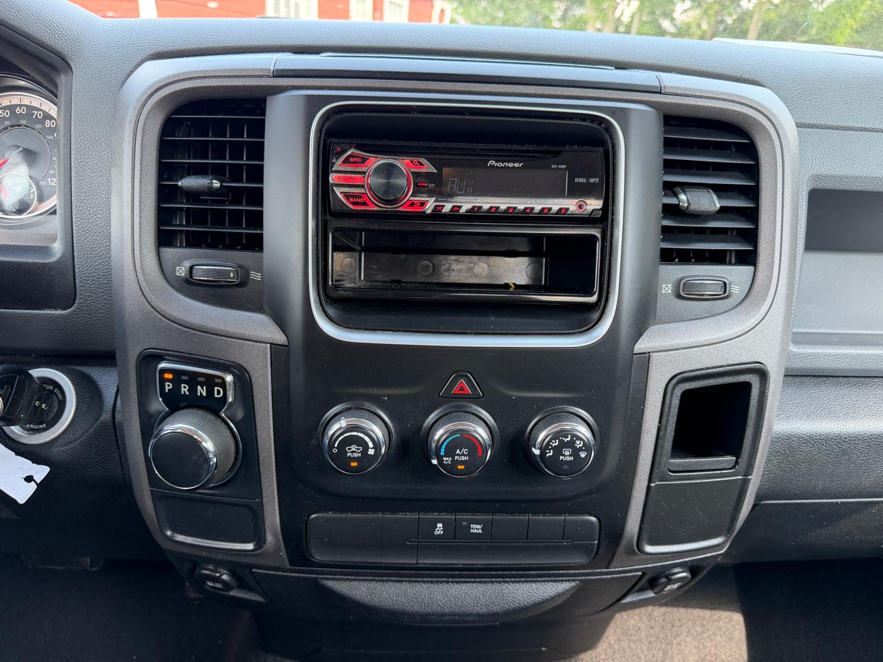 RAM 1500 Tradesman Regular Cab SWB 2WD 2016