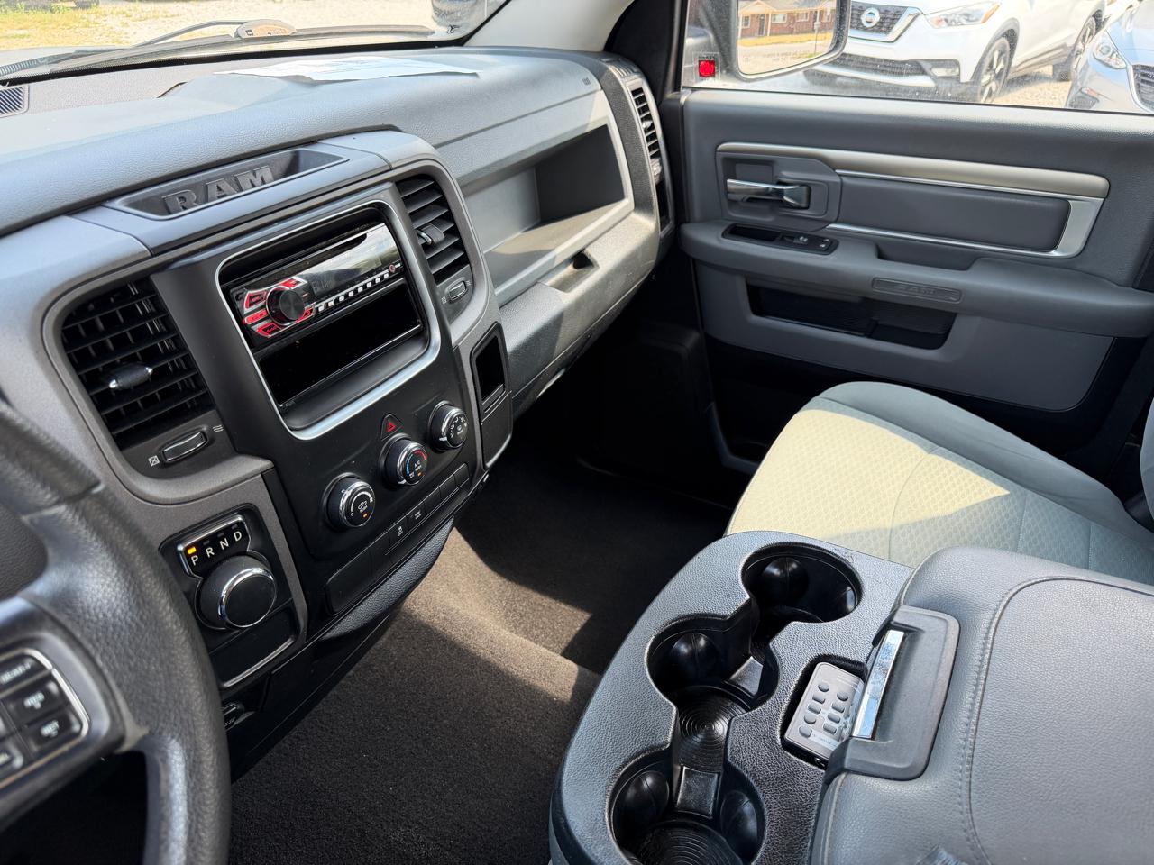 RAM 1500 Tradesman Regular Cab SWB 2WD 2016