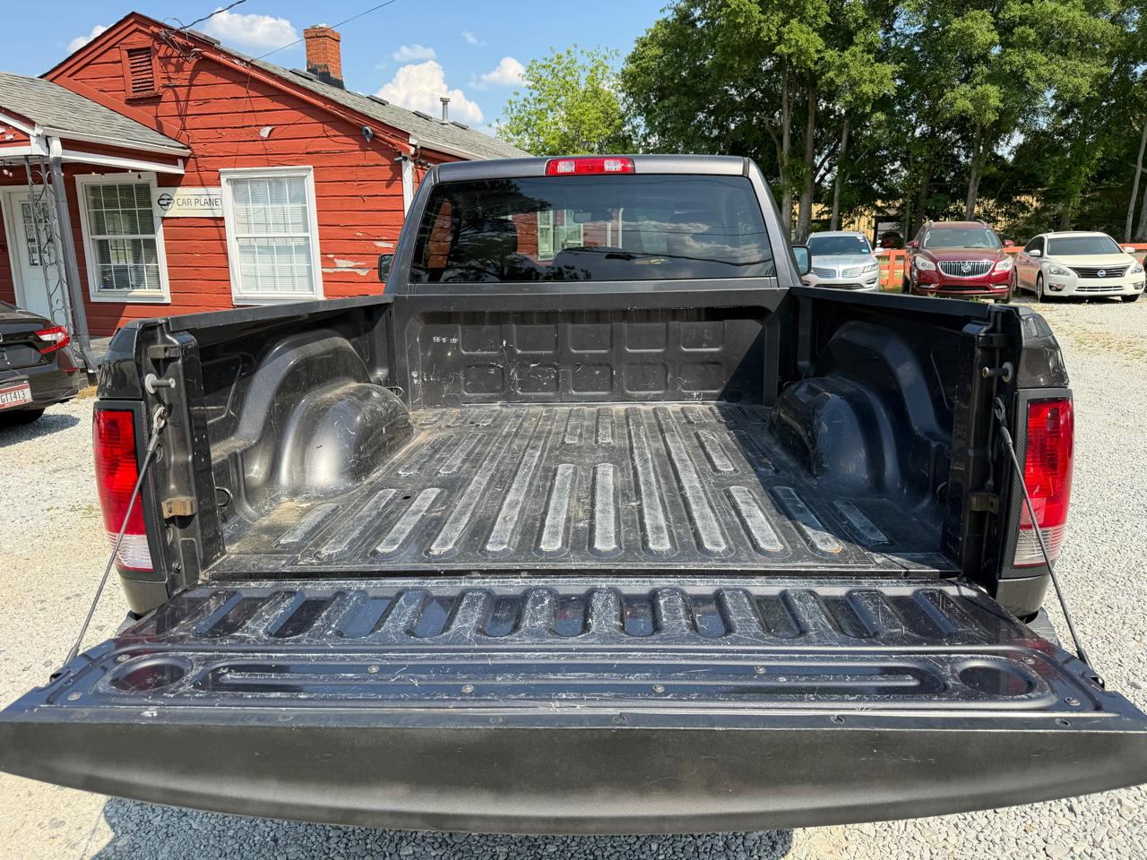 RAM 1500 Tradesman Regular Cab SWB 2WD 2016