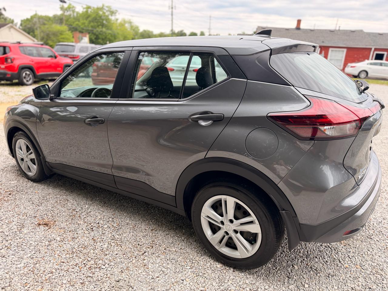 Nissan Kicks S 2023