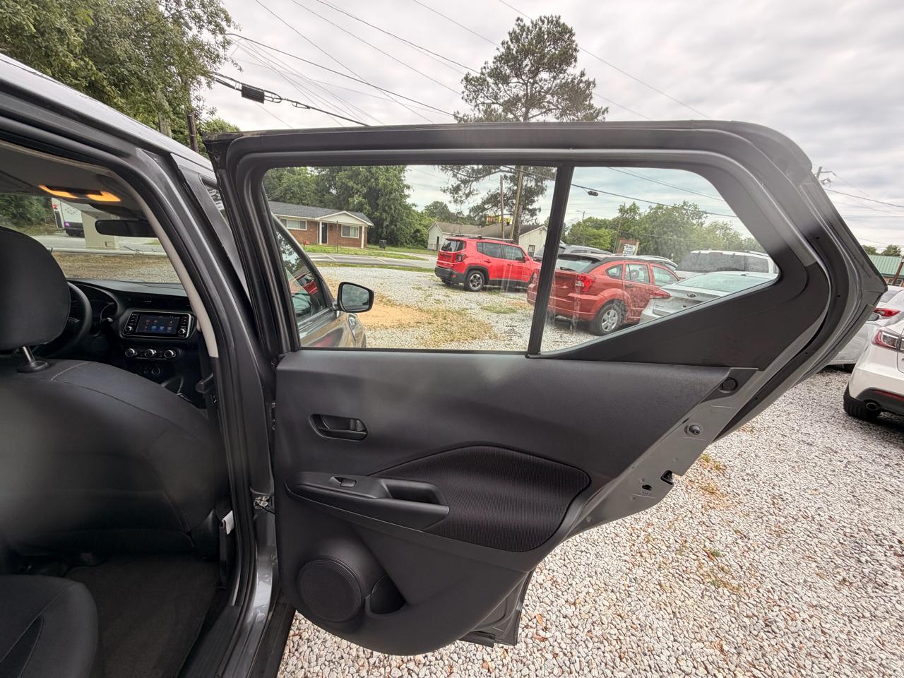 Nissan Kicks S 2023