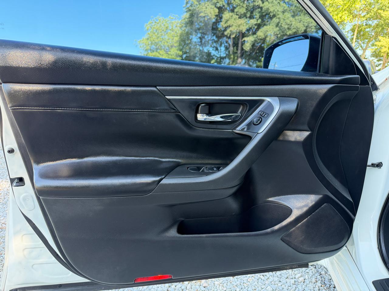 Nissan Altima 2.5 SV 2015