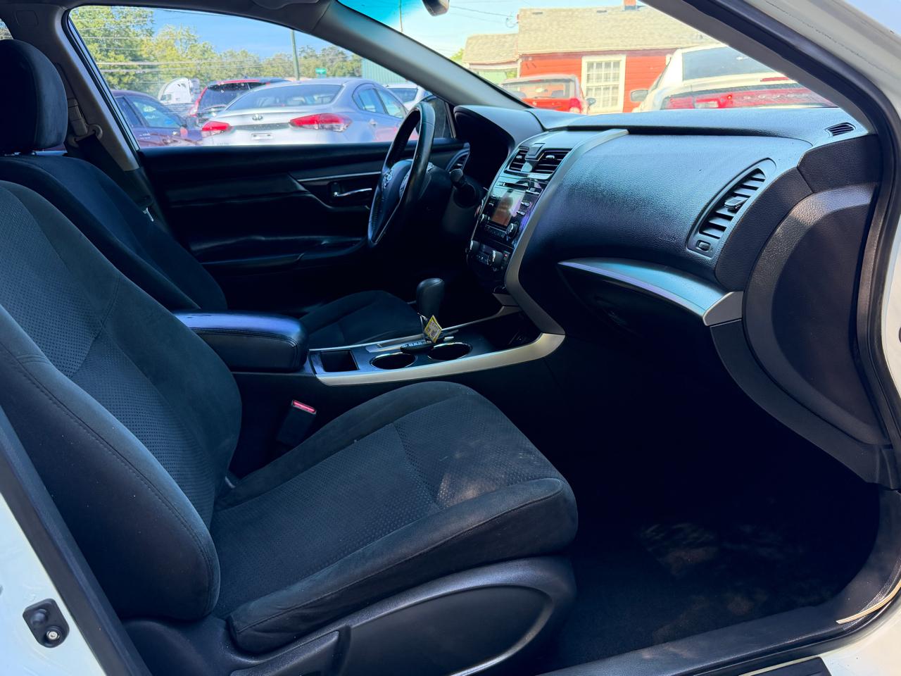 Nissan Altima 2.5 SV 2015