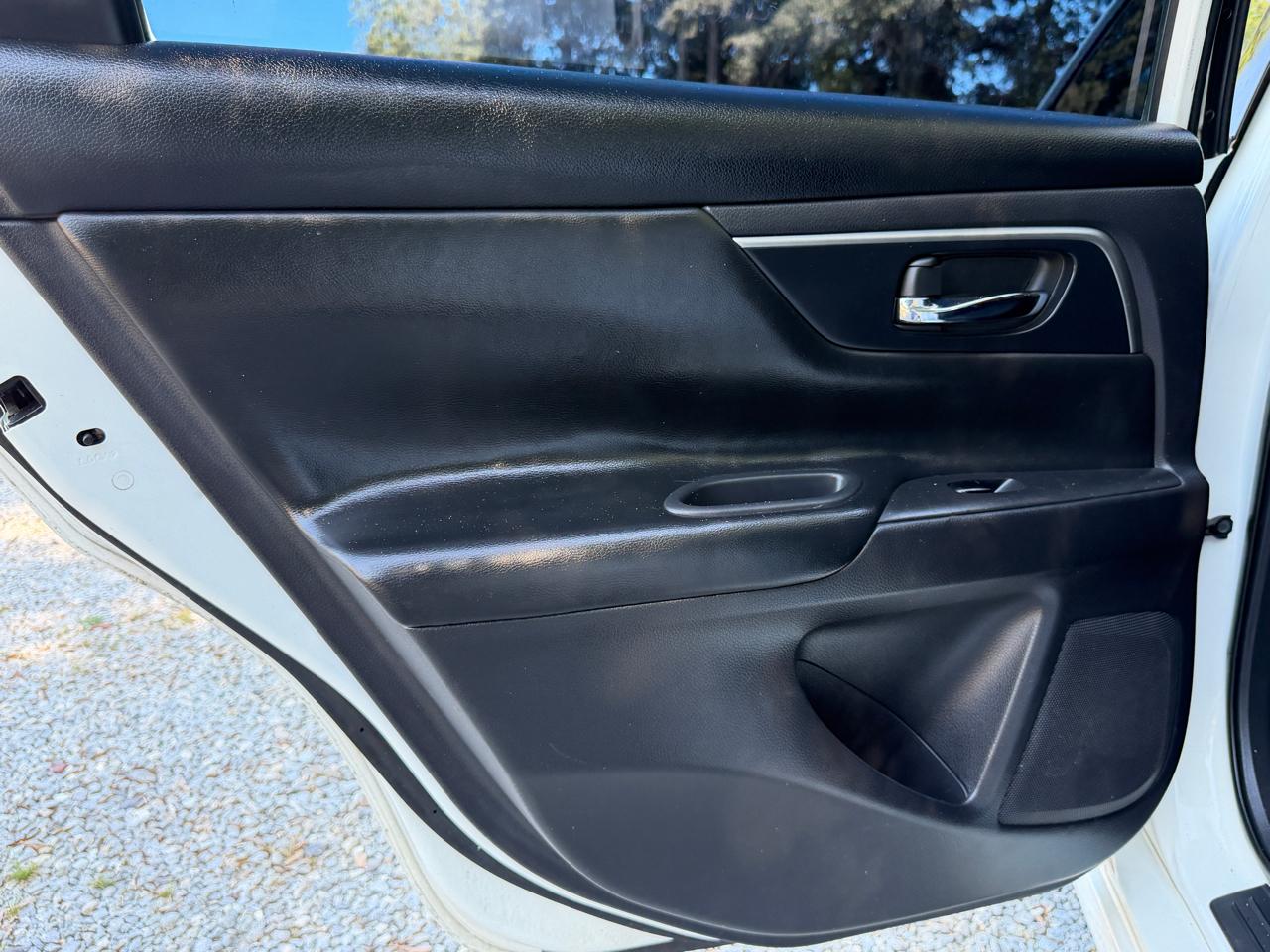 Nissan Altima 2.5 SV 2015