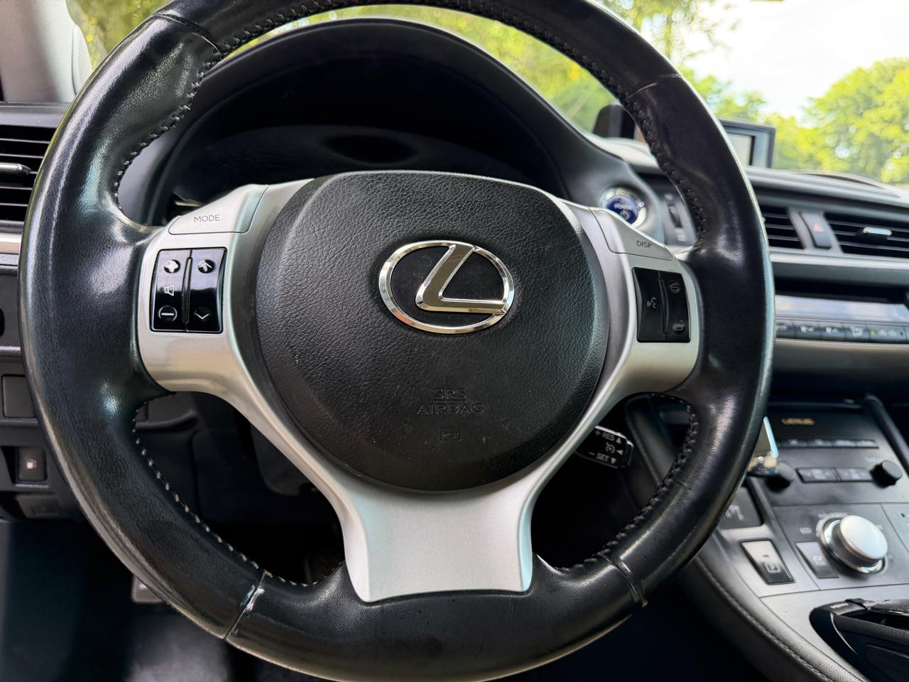 Lexus CT 200h Base 2012