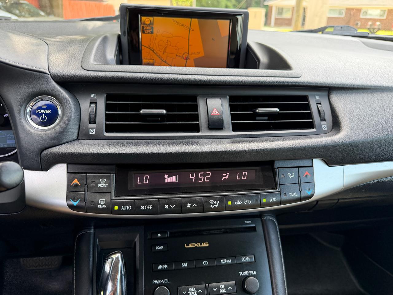 Lexus CT 200h Base 2012