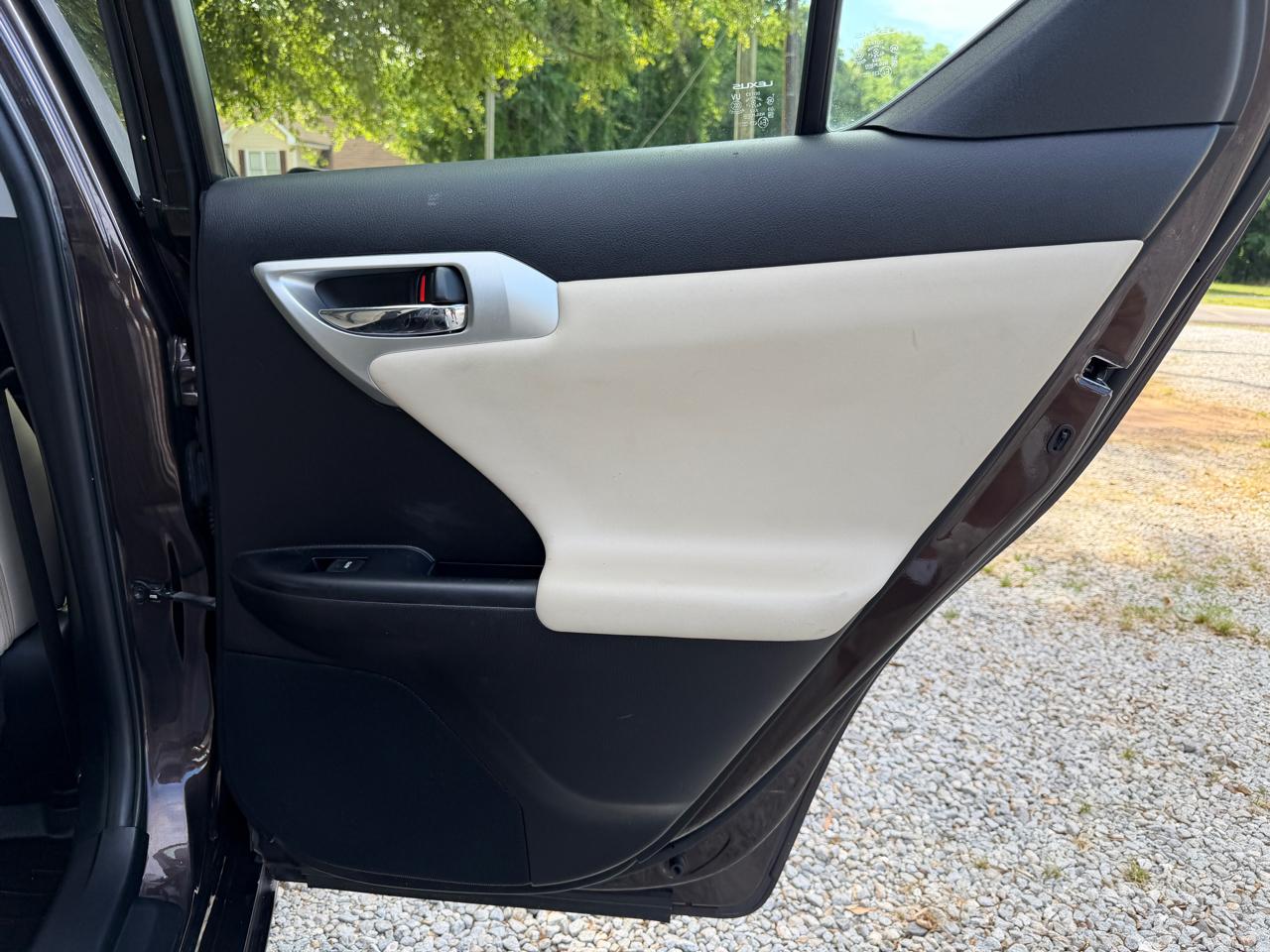 Lexus CT 200h Base 2012