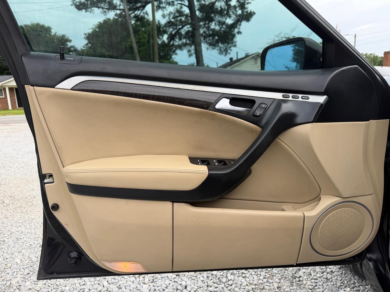 Acura TL 5-Speed AT with Navigation System 2008