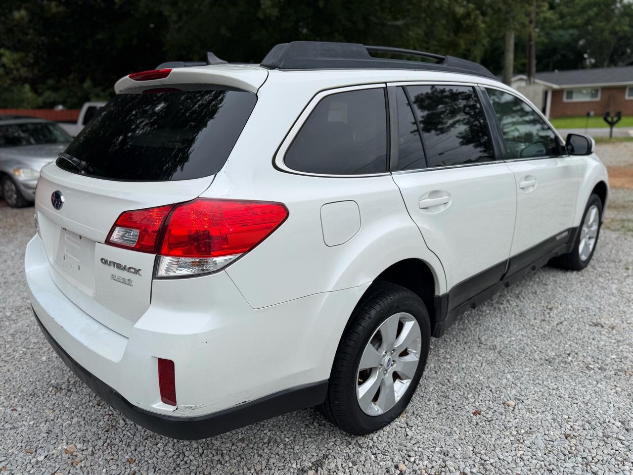Subaru Outback 2.5i Limited 2012