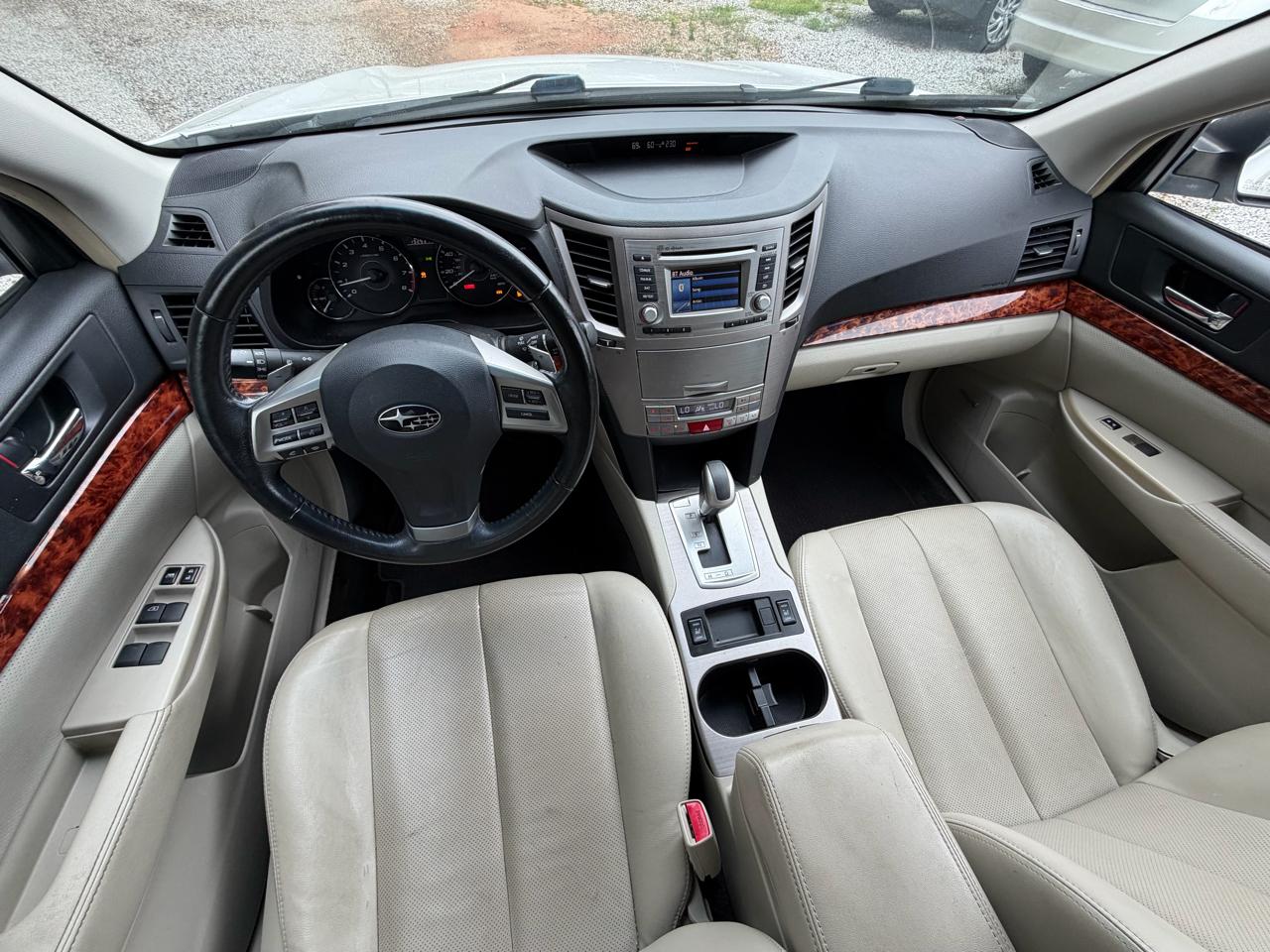 Subaru Outback 2.5i Limited 2012