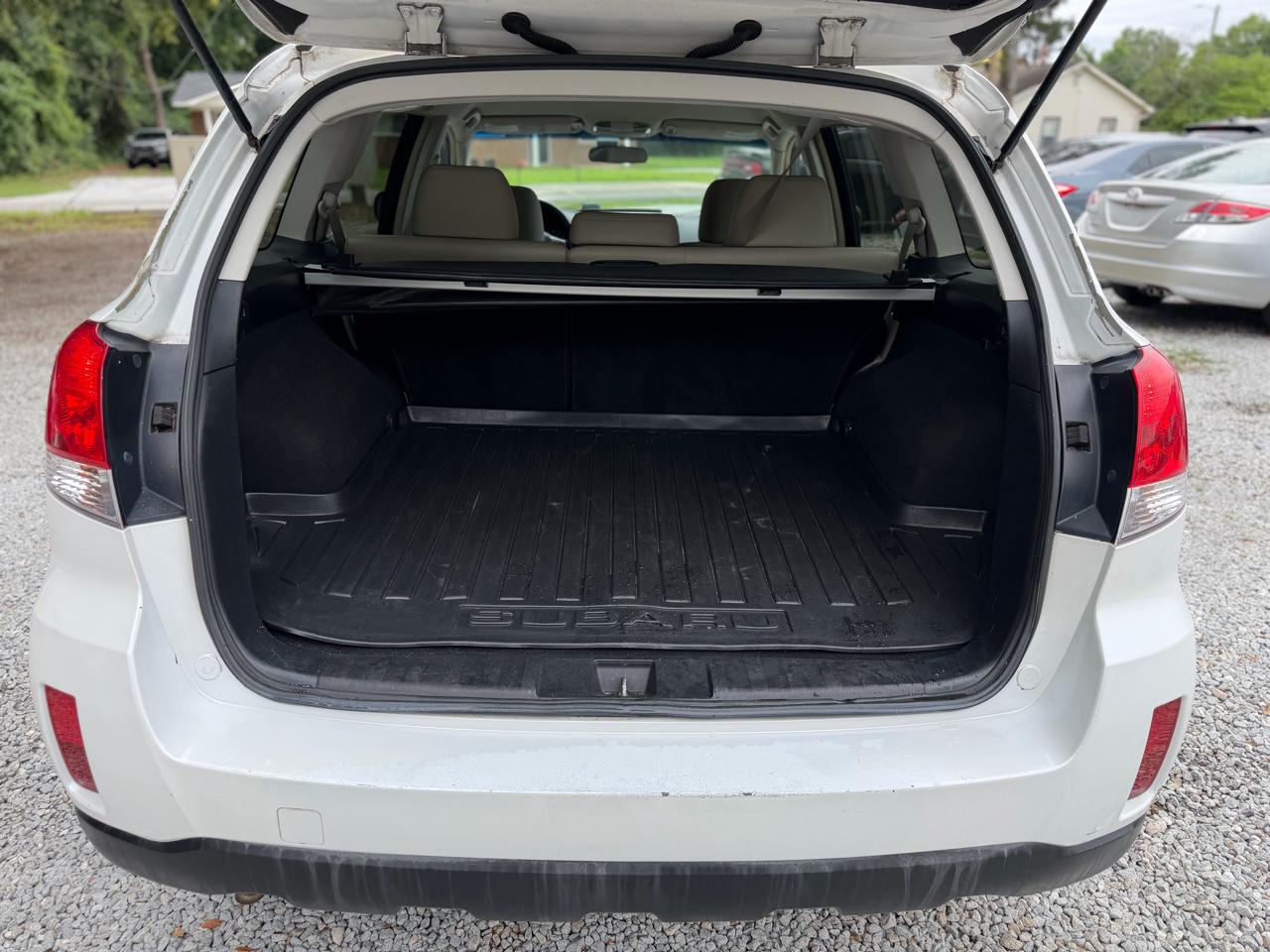 Subaru Outback 2.5i Limited 2012