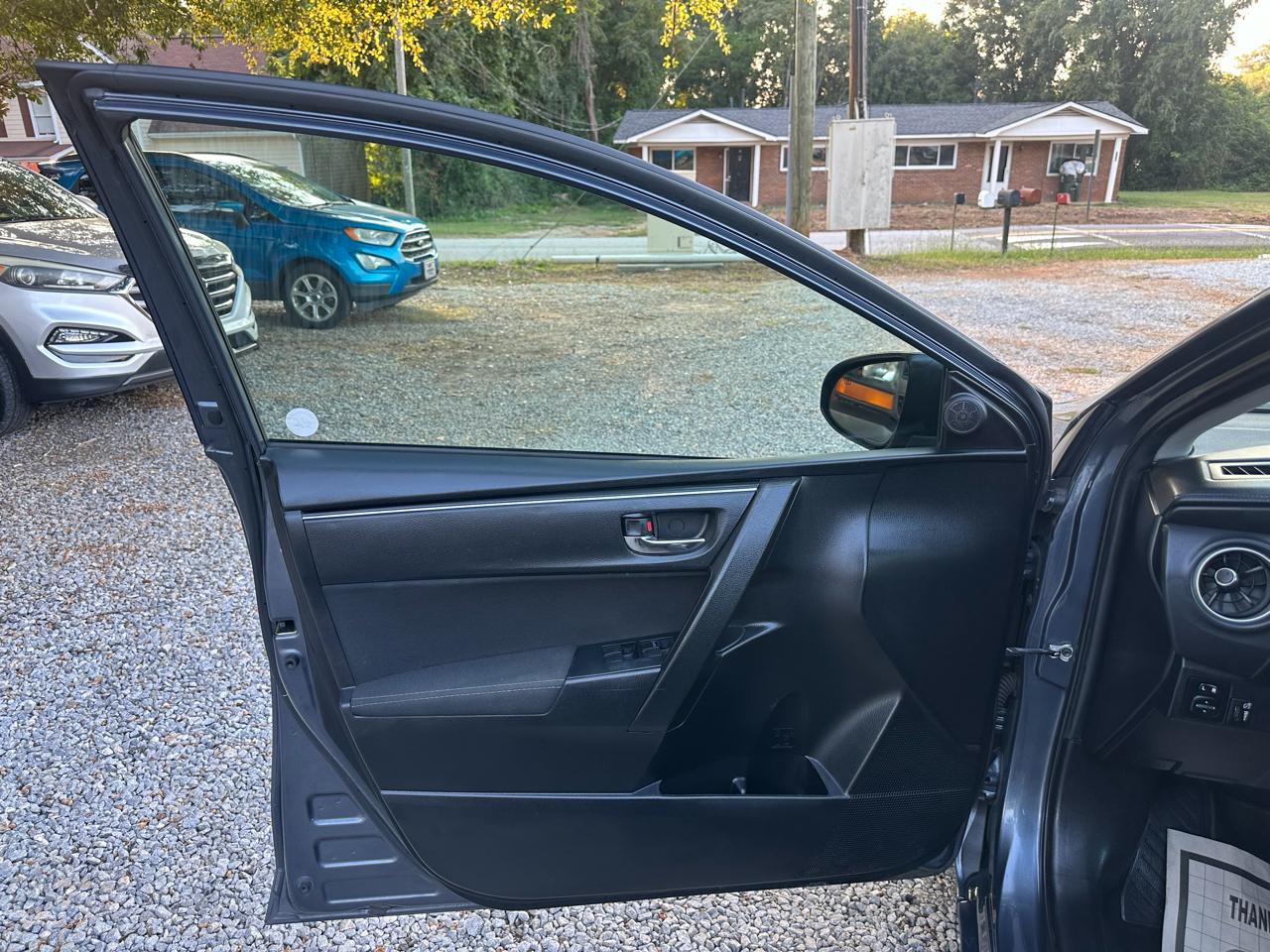 Toyota Corolla L CVT 2018