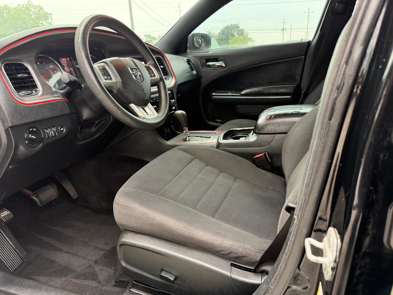 Dodge Charger SE 2013
