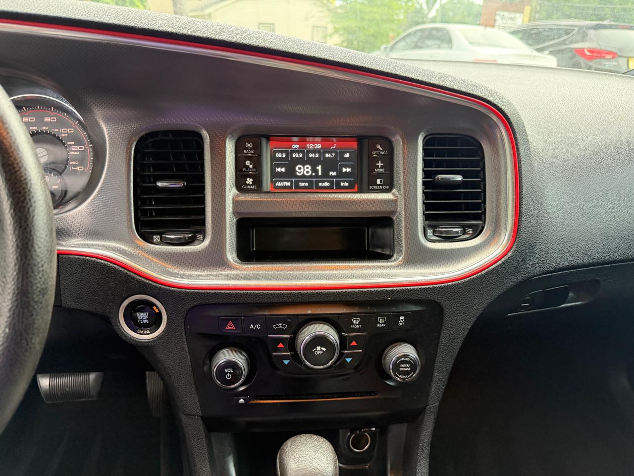 Dodge Charger SE 2013