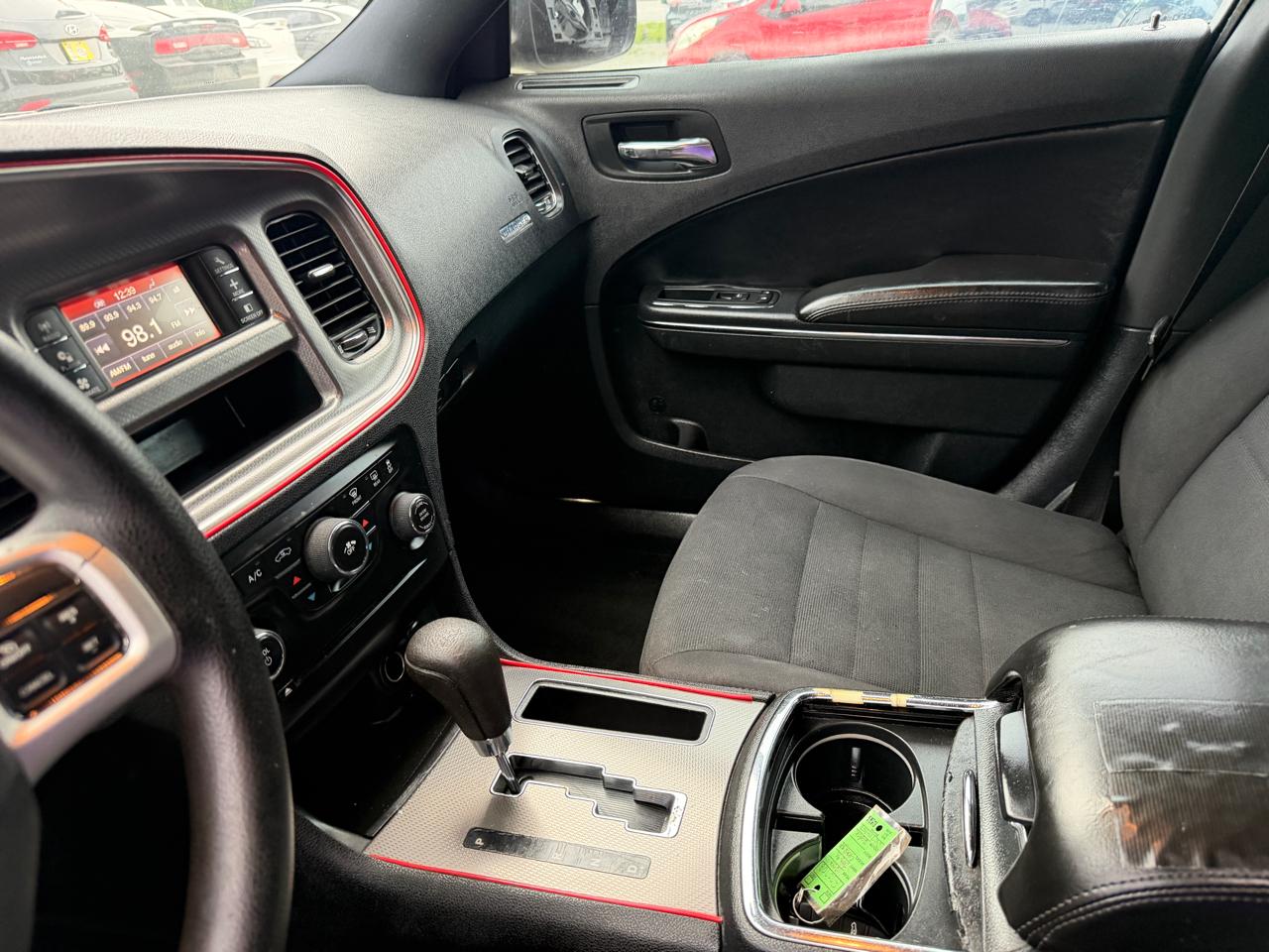Dodge Charger SE 2013