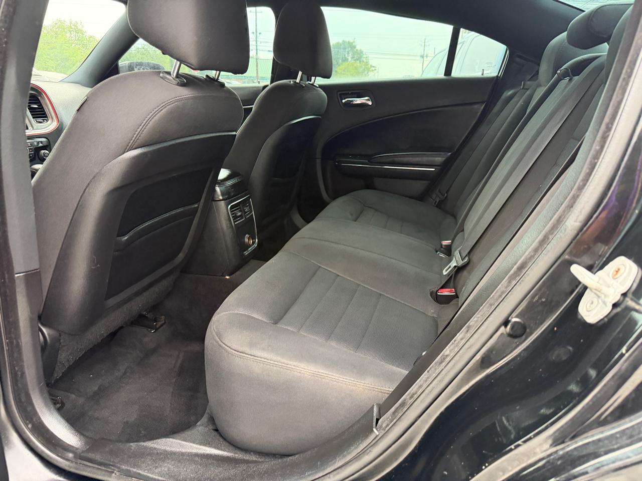 Dodge Charger SE 2013