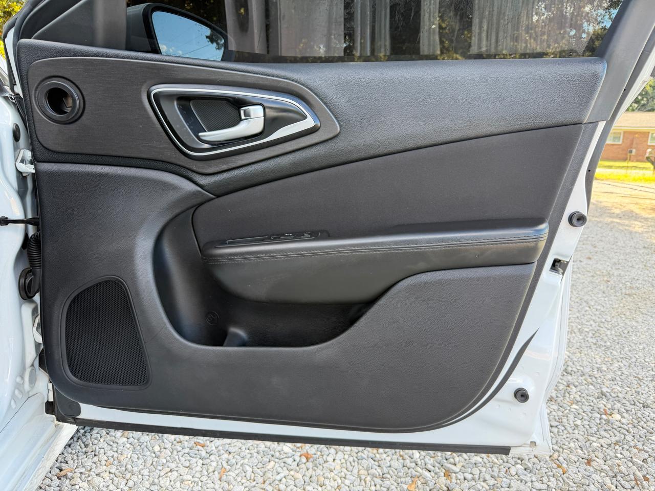 Chrysler 200 Limited 2015