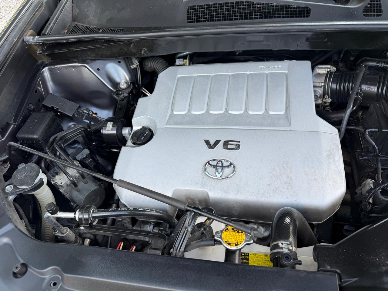 Toyota Highlander Limited 2WD 2012